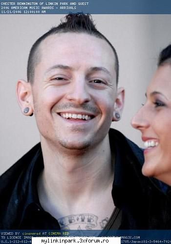 Lookurile lui Chester - 3.brunet cu creasta - Caffe Bar Linkin Park