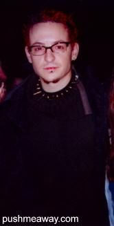Lookurile lui Chester - Maria - Caffe Bar Linkin Park