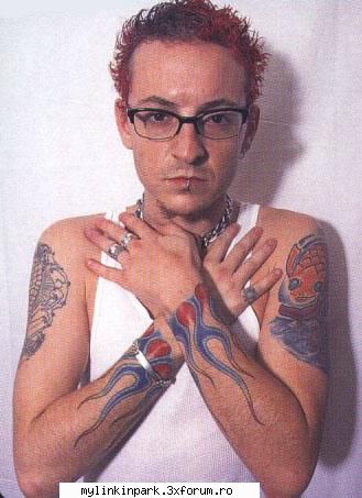 Lookurile lui Chester - crawlin - Caffe Bar Linkin Park